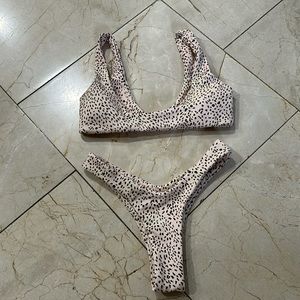 NWOT bikini. No brand tags..